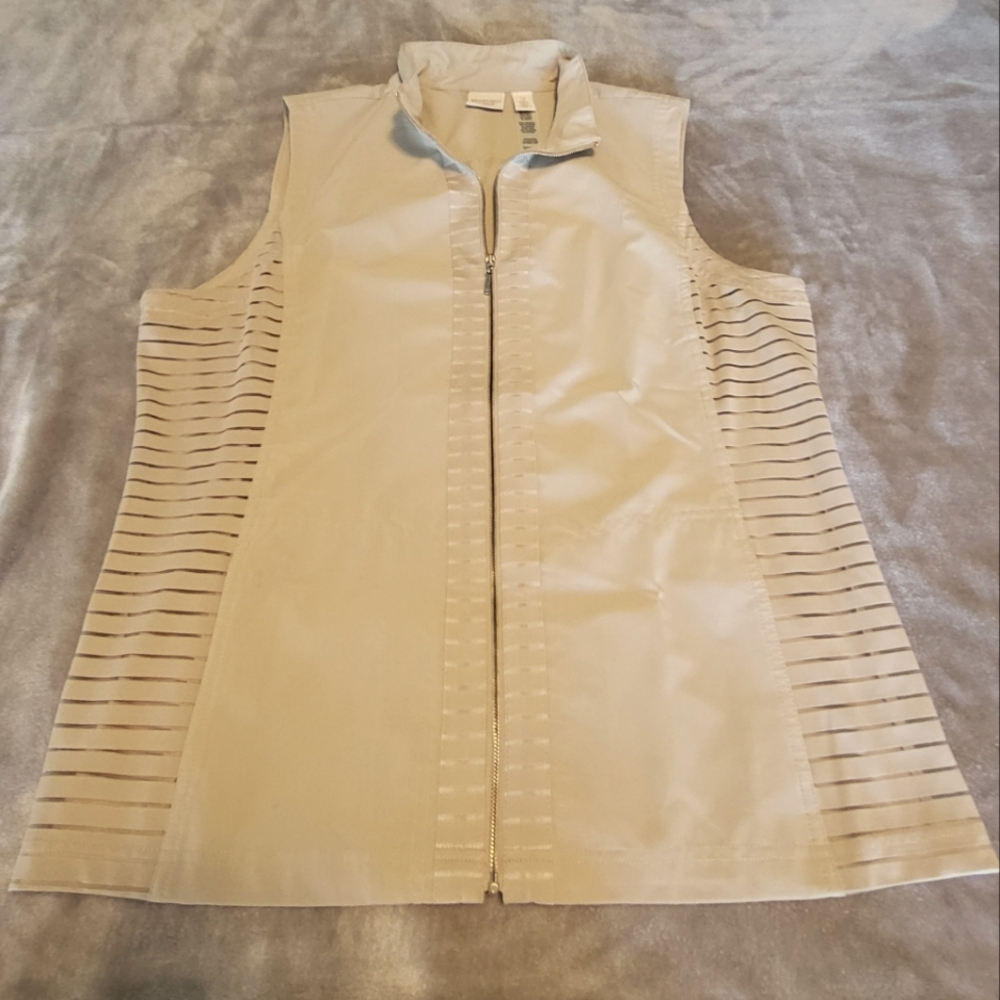 Chico's Cream Light Weight Vest